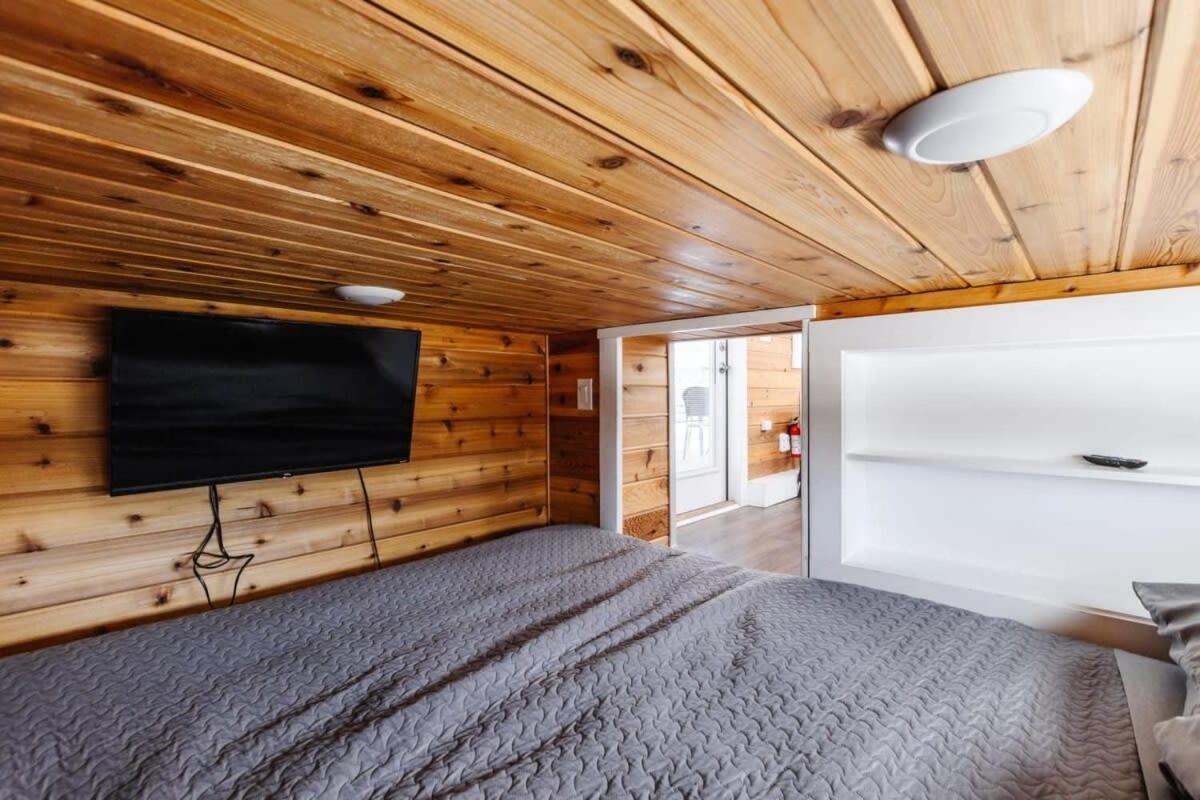 Harrington Tiny House Villa Apple Valley Exterior photo